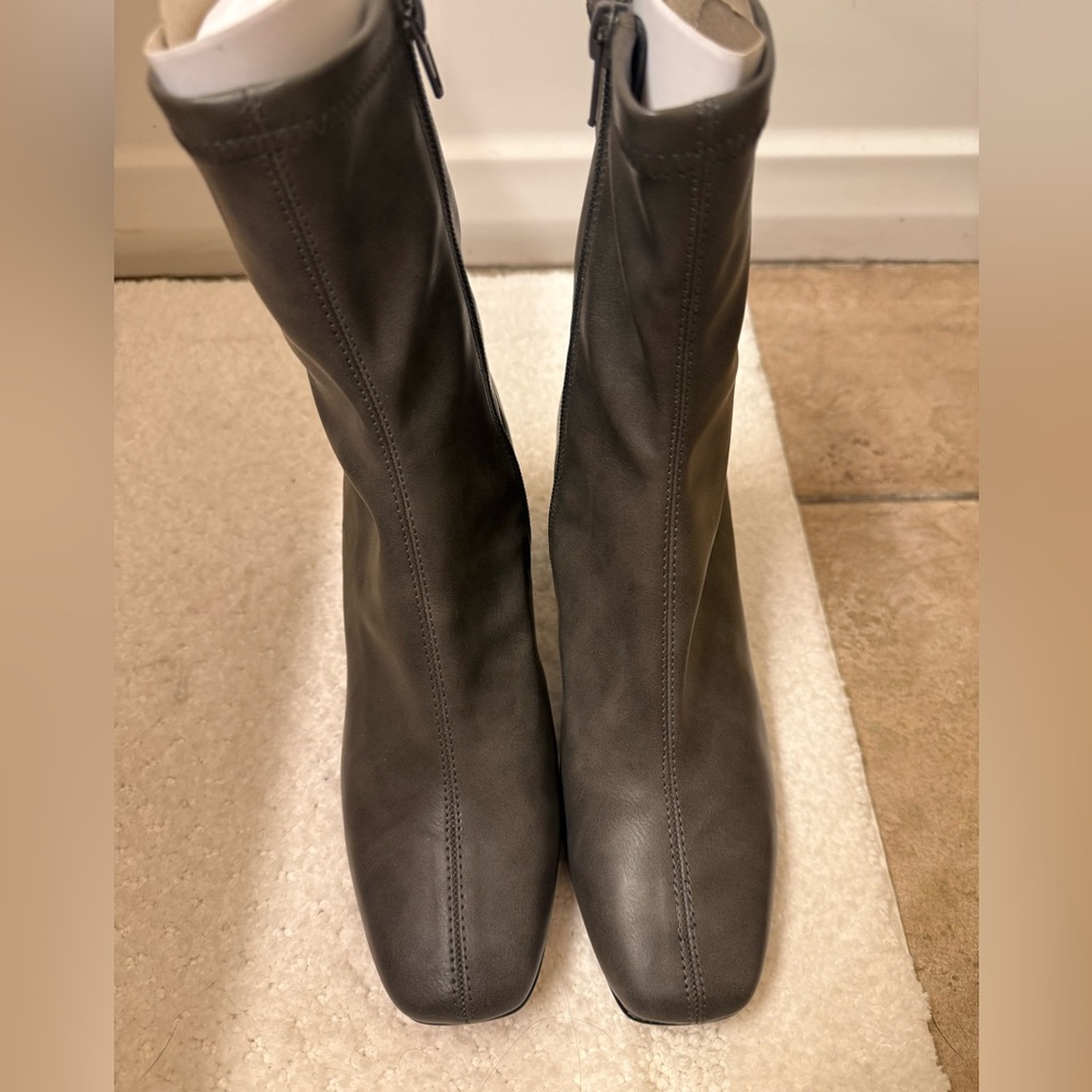 New Gray Women's Boots Silent D Anthropologie size 38